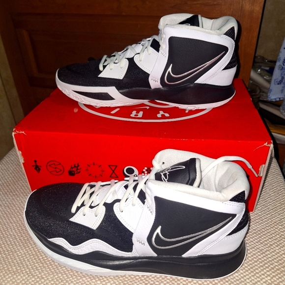 Nike Kyrie Infinty TB Promo Black/White-White High-Top Sneakers Size 10. NWT - Picture 1 of 13